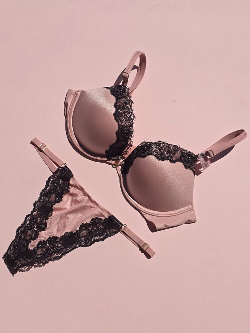 Victoria's Secret Very Sexy Push-Up Bra V string Panty Set Royal Pink NWT